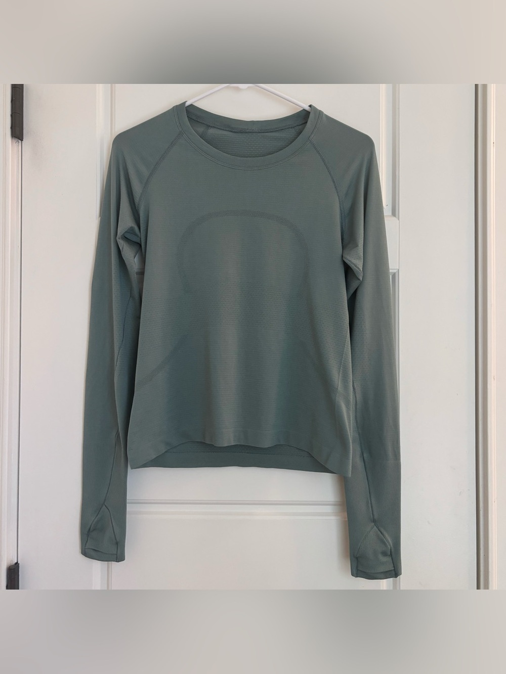Lululemon Swiftly Tech Long Sleeve Shirt 2.0 Size 6